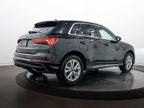 Certified 2024 Audi Q3 2.0T Premium w/ Convenience Package AWD/4WD image 4