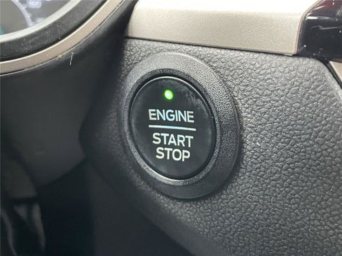 Used 2022 Ford Escape SE w/ Cold Weather Package image 20