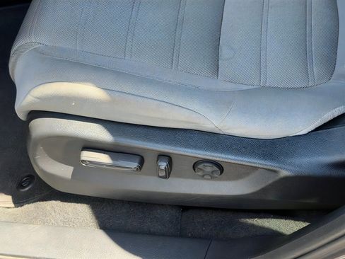 Used 2022 Honda CR-V EX image 16