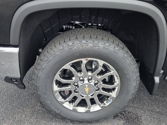 New 2026 Chevrolet Silverado 2500 LTZ w/ LTZ Premium Package AWD/4WD image 5