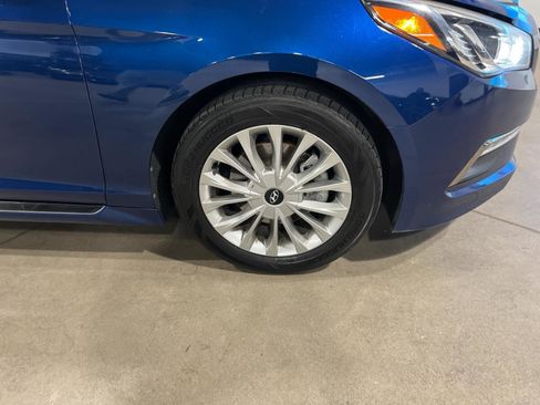 Used 2015 Hyundai Sonata Limited w/ Option Group 05 image 39