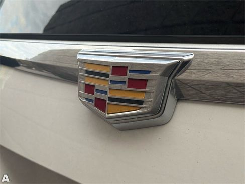 Used 2020 Cadillac Escalade Premium Luxury w/ LPO, Radiant Package image 13