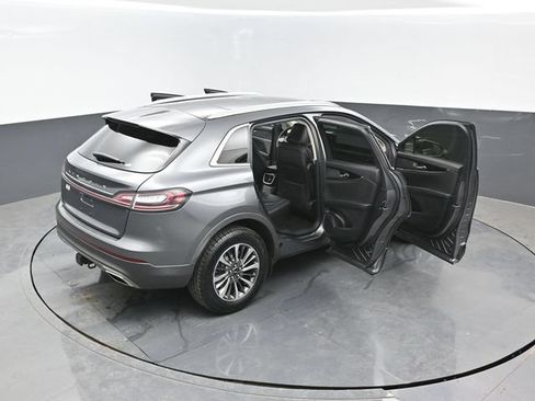 Used 2022 Lincoln Nautilus Reserve w/ Class II Trailer Tow Package AWD/4WD image 27