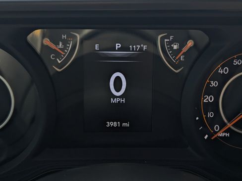 Used 2024 Jeep Wrangler Sport AWD/4WD image 12