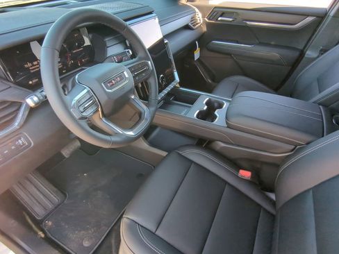 New 2026 GMC Acadia Elevation w/ Elevation Premium Package AWD/4WD image 10