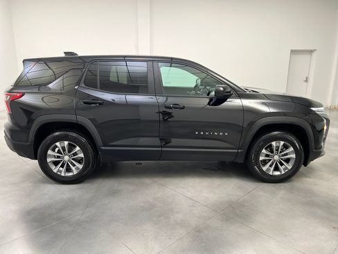 Used 2025 Chevrolet Equinox LT AWD/4WD image 10