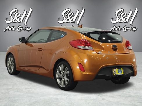 Used 2016 Hyundai Veloster image 21