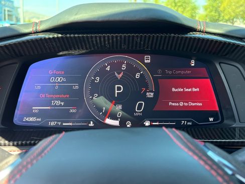 Used 2021 Chevrolet Corvette Stingray Premium Conv w/ Z51 Performance Package RWD image 13