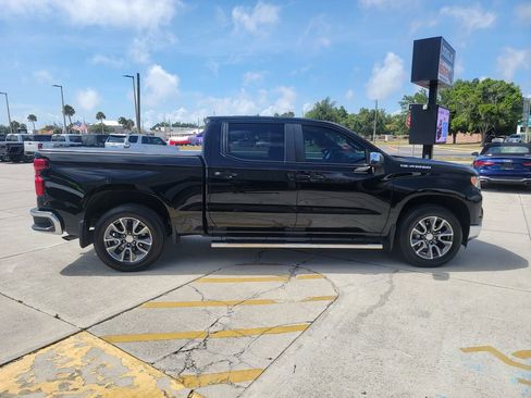 Used 2022 Chevrolet Silverado 1500 LT w/ Protection Package RWD image 6