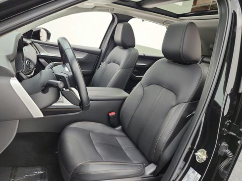 Used 2025 MAZDA CX-70 Plug-In Hybrid w/ Premium Pkg AWD/4WD image 10