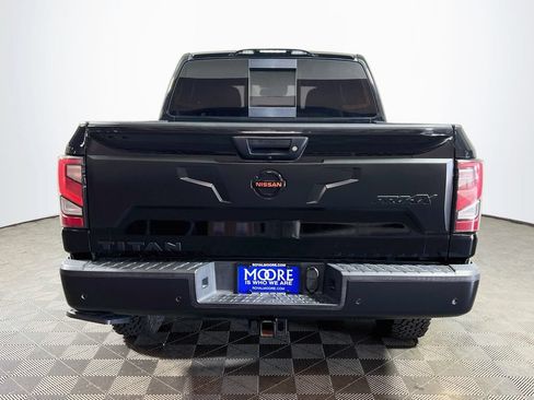 Used 2021 Nissan Titan PRO-4X w/ Pro-4x Convenience Package AWD/4WD image 6