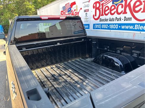Used 2024 GMC Sierra 1500 SLE AWD/4WD image 22