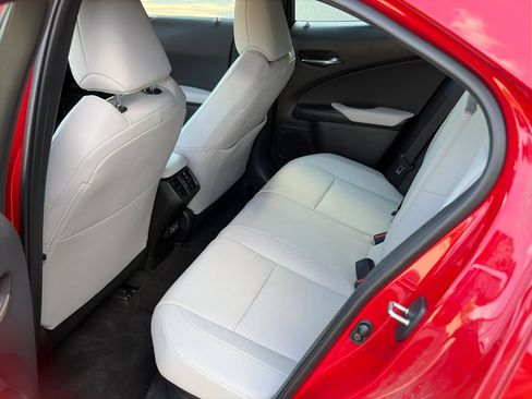 Used 2025 Lexus UX 300h AWD w/ Cold Area Package image 8
