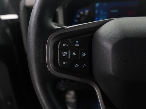 Used 2024 Ford Bronco Wildtrak image 14