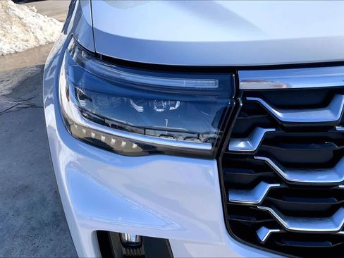 Used 2025 Ford Explorer Platinum w/ LUX Leather Package image 53