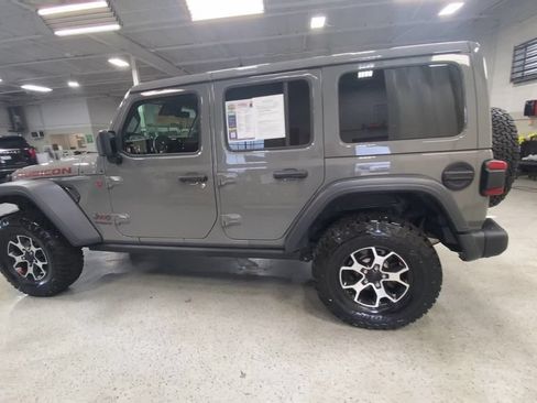 Used 2022 Jeep Wrangler Unlimited Rubicon w/ Steel Bumper Group AWD/4WD image 11