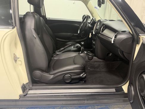 Used 2013 MINI Cooper Clubman FWD image 7
