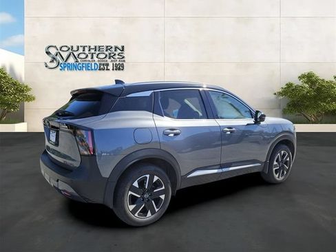 Used 2025 Nissan Kicks SR AWD/4WD image 5
