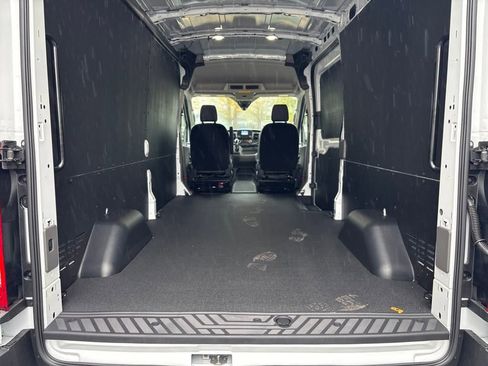 New 2025 Ford Transit 250 148 Medium Roof w/ Load Area Protection Package image 28