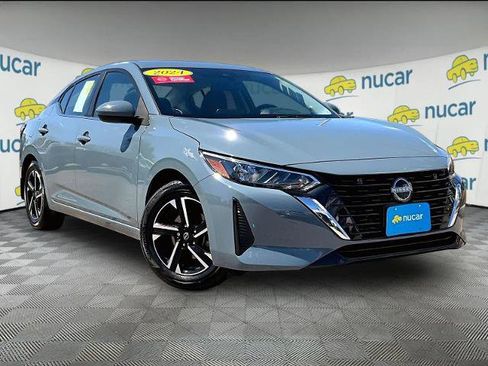 Used 2024 Nissan Sentra SV FWD image 1