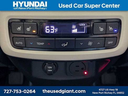 Certified 2023 Hyundai Palisade Limited FWD image 21