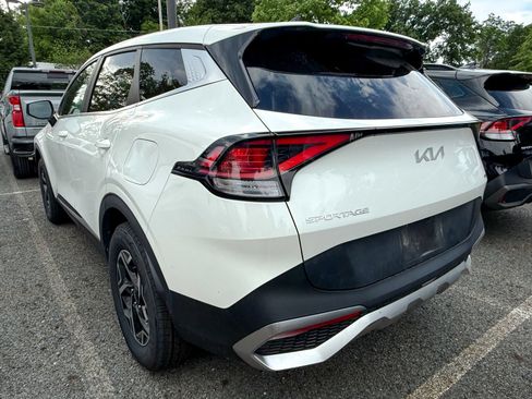 Certified 2023 Kia Sportage LX AWD/4WD image 9