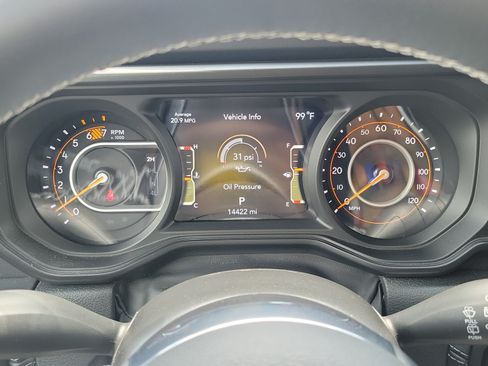 Used 2025 Jeep Wrangler Unlimited Sahara AWD/4WD image 27
