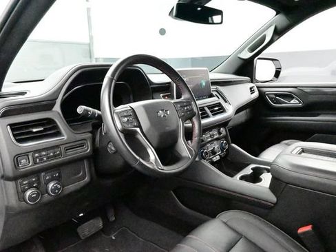 Used 2022 Chevrolet Tahoe RST w/ Luxury Package AWD/4WD image 4