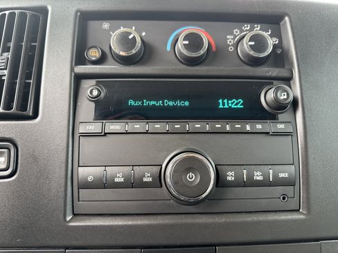 Used 2022 GMC Savana 2500 w/ Driver Convenience Package image 22