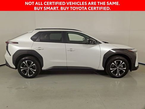 Used 2024 Toyota bZ4X AWD image 9