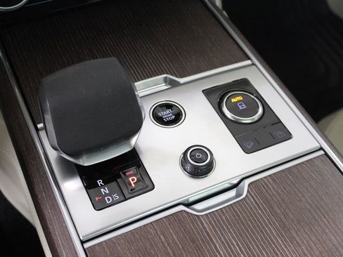 Used 2023 Land Rover Range Rover Autobiography image 34