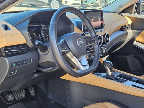 Used 2020 Nissan Sentra SV w/ SV Premium Package FWD image 2