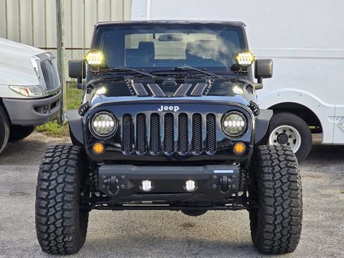 Used 2010 Jeep Wrangler Sahara w/ Dual Top Group AWD/4WD image 3