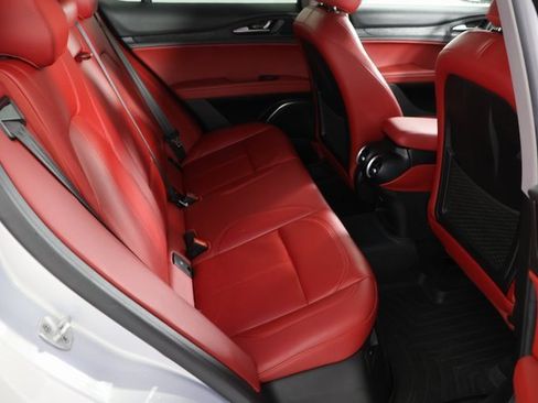 Used 2020 Alfa Romeo Stelvio Sprint w/ Nero Edizione image 23