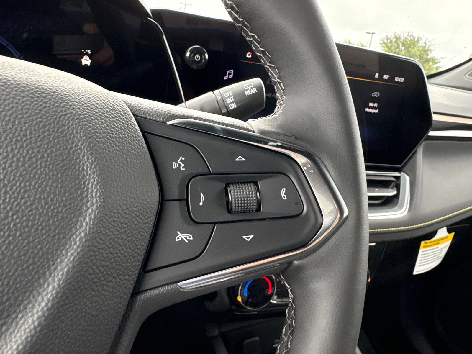 New 2026 Chevrolet TrailBlazer ACTIV w/ Driver Confidence Package FWD image 28