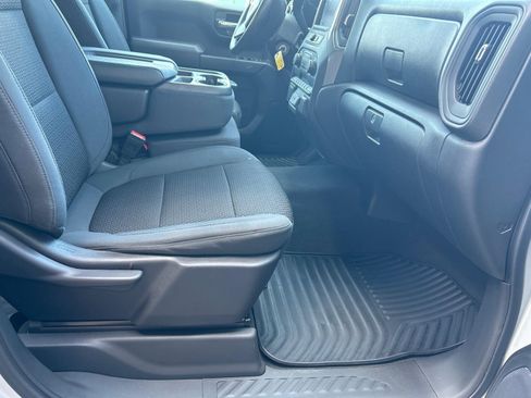 Used 2021 Chevrolet Silverado 1500 Custom AWD/4WD image 10