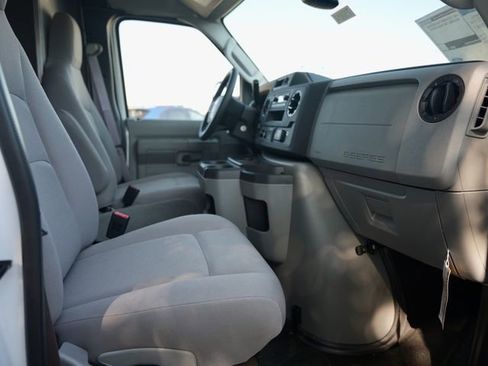 New 2025 Ford E-450 and Econoline 450 Super Duty w/ Driver's Safety Package image 8