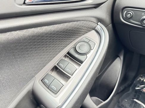 Used 2017 Chevrolet Malibu LT w/ Driver Confidence Package image 29