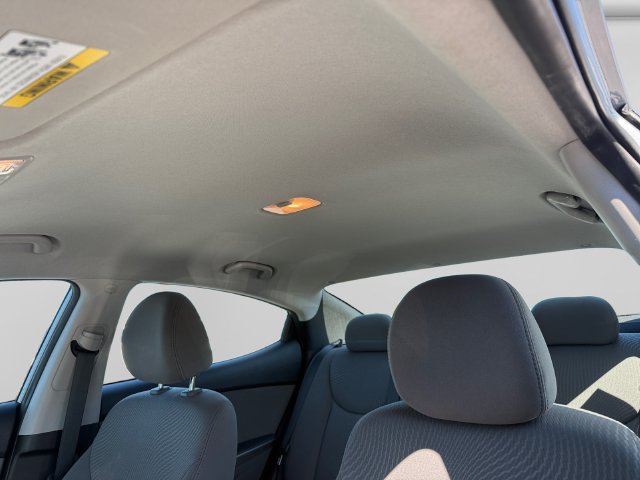 Used 2015 Hyundai Elantra SE FWD image 20