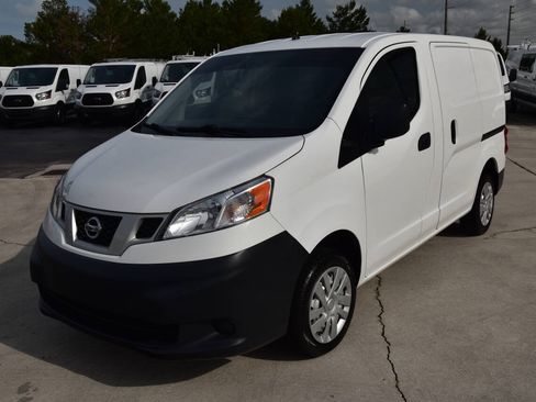 Used 2017 Nissan NV200 S w/ Back Door Glass Package FWD image 3