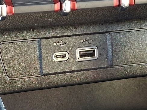 Used 2023 GMC Canyon AT4X image 30