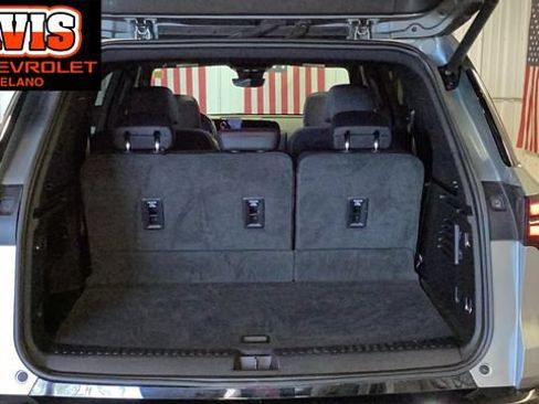 Used 2024 Chevrolet Traverse RS w/ LPO, Floor Liner Package AWD/4WD image 7