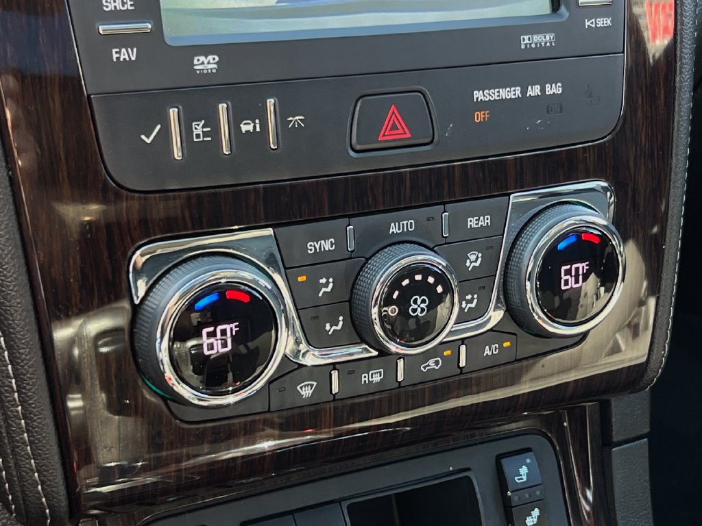 Used 2017 Chevrolet Traverse LT w/ Traveler's Package FWD image 42