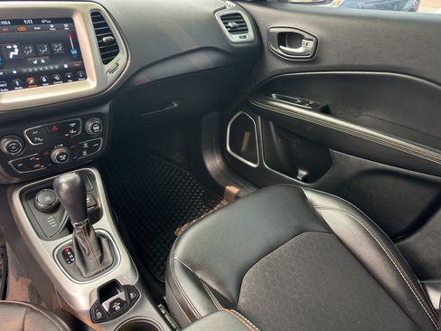 Used 2018 Jeep Compass Latitude w/ Popular Equipment Group image 14