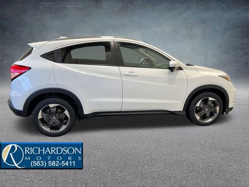 Used 2018 Honda HR-V EX-L image 10