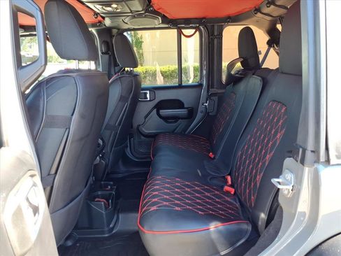 Used 2021 Jeep Wrangler Unlimited Rubicon image 15