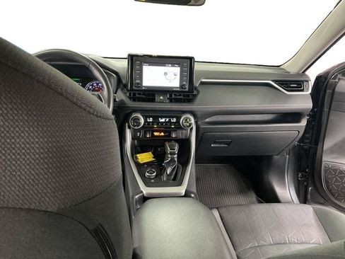 Used 2020 Toyota RAV4 XLE w/ XLE Grade Weather Package AWD/4WD image 6