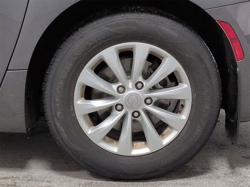 Certified 2017 Chrysler Pacifica Touring w/ Tire & Wheel Group image 14