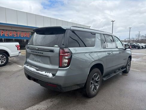 Used 2023 Chevrolet Suburban Z71 w/ Luxury Package image 3