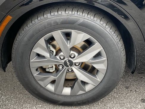 Used 2023 Kia Sportage SX image 25